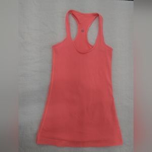 Lululemon tank size 4